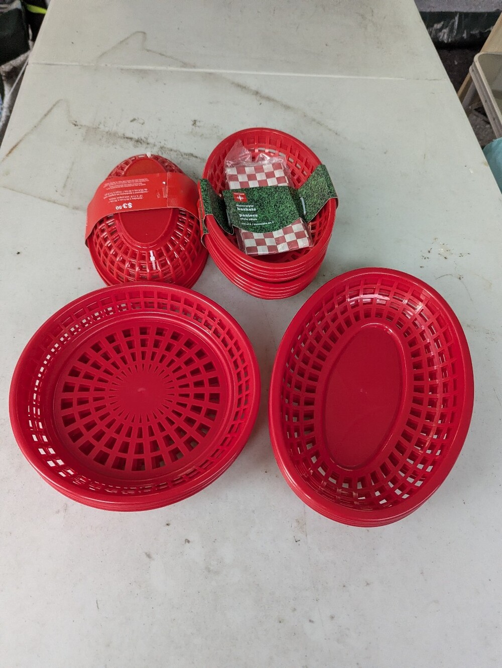 Summer BBQ Cookout Red Trays New With Wax Paper, Professional Looking Restaurant